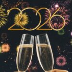 Nova Godina u Vrnjačkoj Banji 2026 - Doček bez gužve, sa kvalitetnim programom i pristupačnim cenama dve osobe nazdravljaju sa šampanjcem, vatromet u pozadini i 2026 godina napisana brojevima